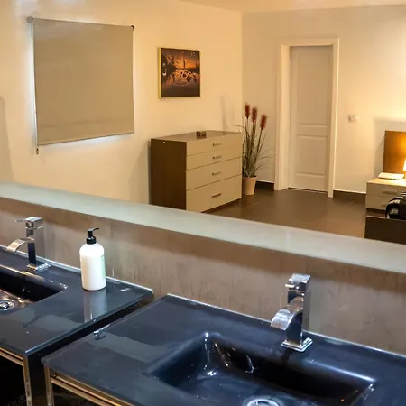 Big Family Ла-Марета