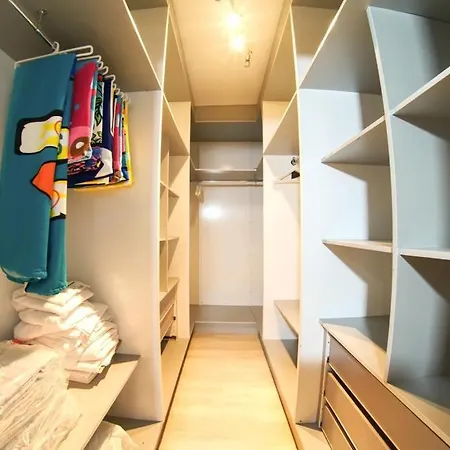 度假居 Big Family